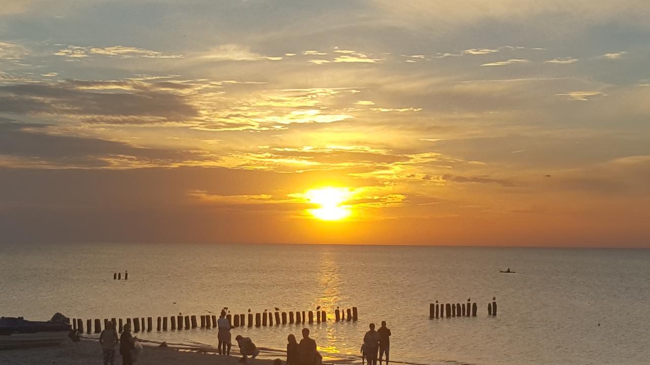 Riwiera ميلنو المظهر الخارجي الصورة